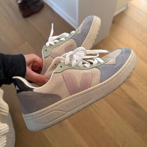 Veja V-10 Sneakers -Pastel